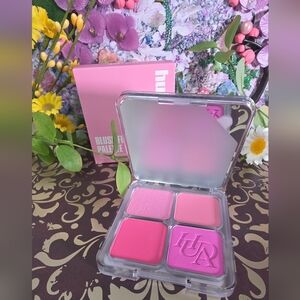 Huda Beauty Pink Blush Palette – 4-Shade Cheek Set